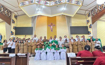 Awali Tahun Ajaran Baru 2026/2027, Keluarga Besar SMAS YPPK Teruna Bakti Mengadakan Misa Bersama di Gereja Katolik Kristus Terang DuniaWaena